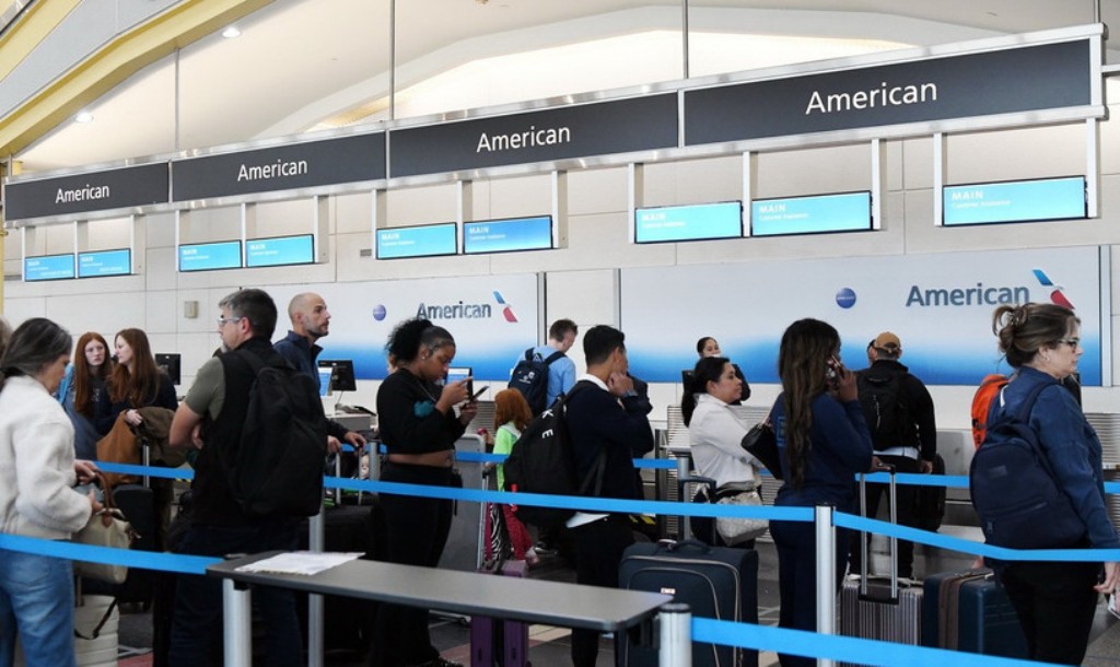 Chính phủ Mỹ đóng cửa kéo dài gây áp lực lớn lên ngành hàng không